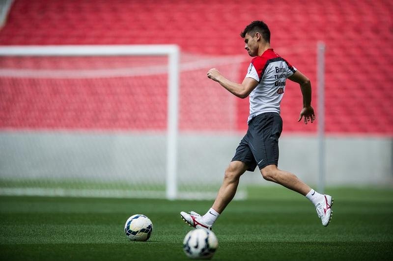 Para o jogador, o Inter precisa somar pontos contra S&atilde;o Paulo e Goi&aacute;s