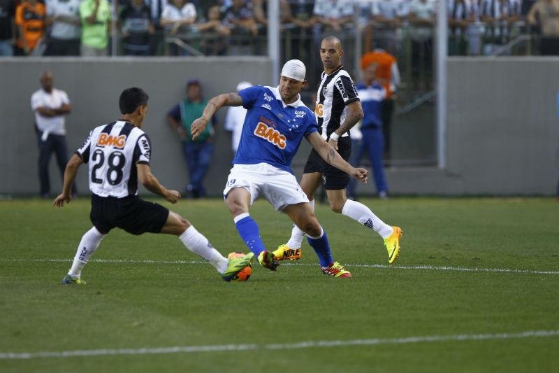 Atl&eacute;tico-MG e Cruzeiro come&ccedil;am a decidir Copa do Brasil 