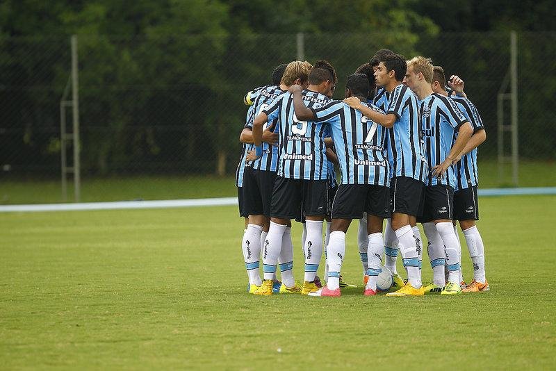 Gr&ecirc;mio espera colher frutos do trabalho da base nos pr&oacute;ximos anos