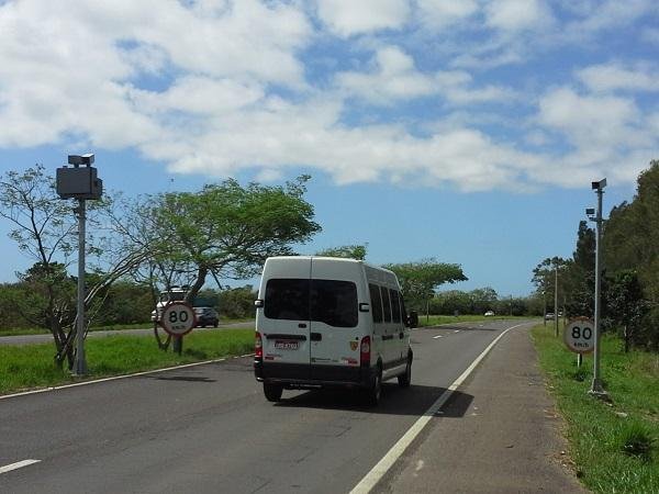 Novos pardais multaram 3,5mil motoristas em 11 horas