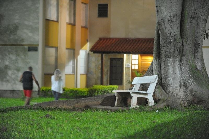 Briga aconteceu em pra&ccedil;a pr&oacute;xima &agrave; &aacute;rea de academia do condom&iacute;nio