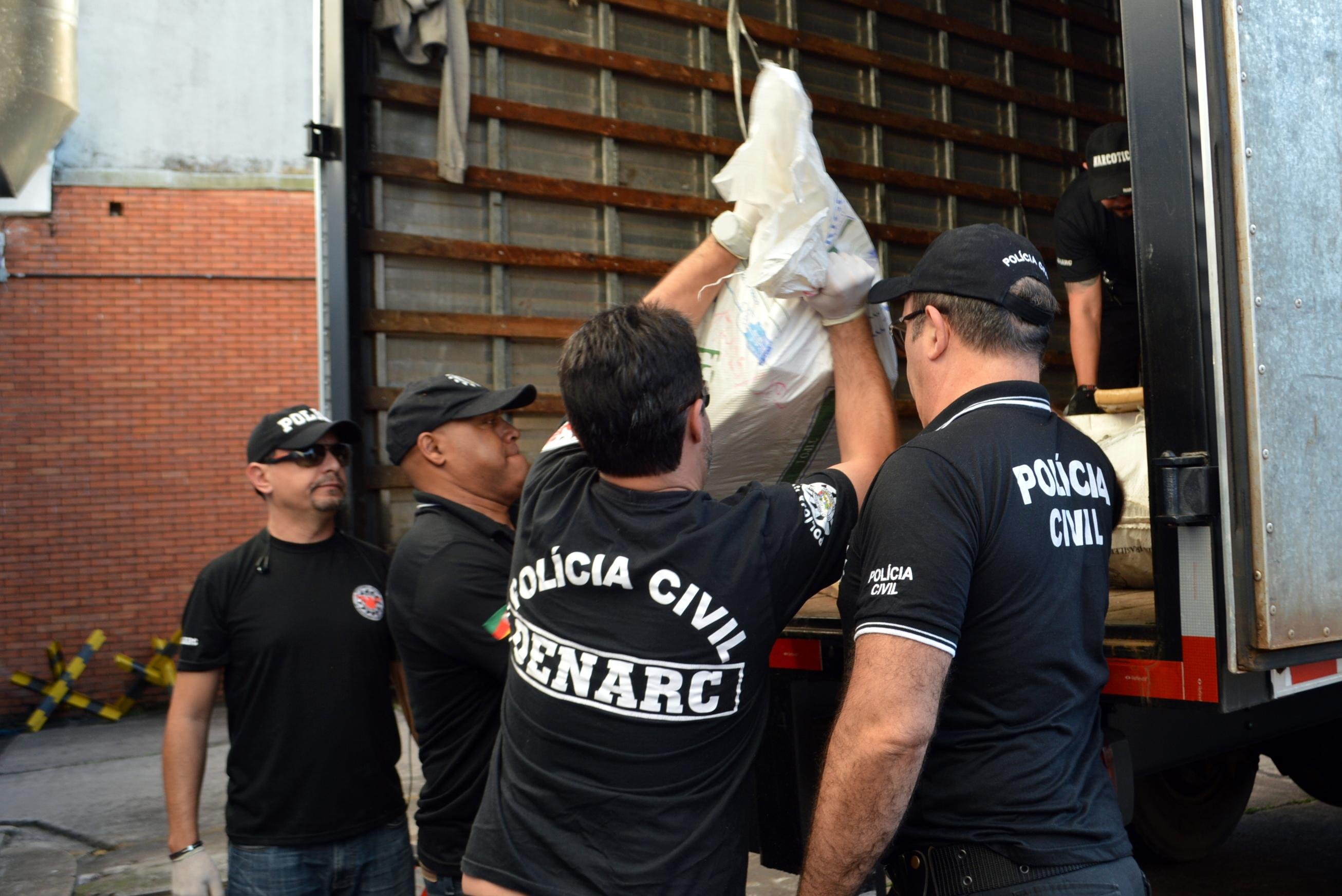 Mais de duas toneladas de drogas s&atilde;o incineradas pelo Denarc
