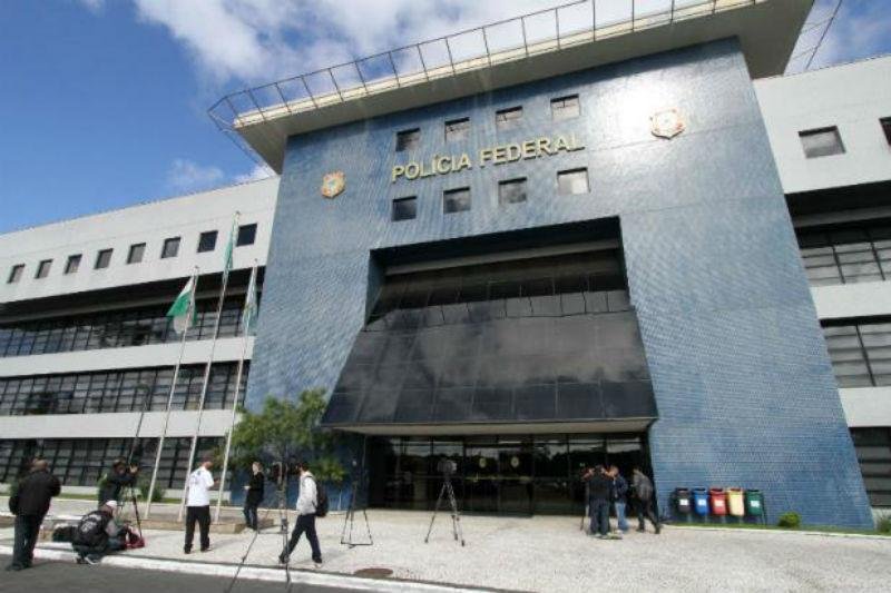 Ex-diretor de Servi&ccedil;os negou ter conhecimento de propina na Petrobas