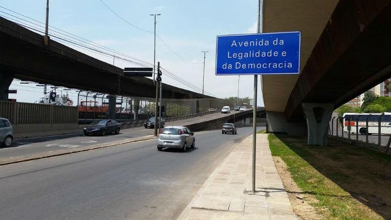 Placas foram instaladas na tarde desta sexta