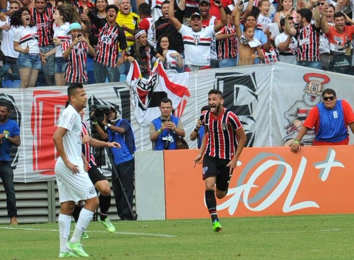 Com vit&oacute;ria, S&atilde;o Paulo se garantiu na Libertadores de 2015