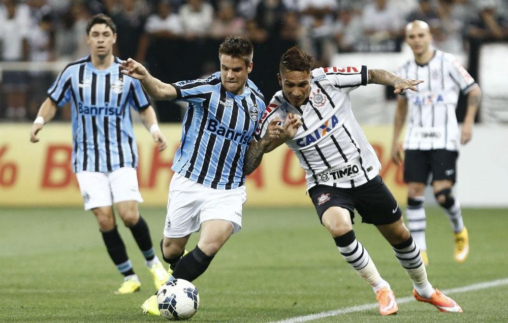 Gr&ecirc;mio perdeu e se complicou no G4