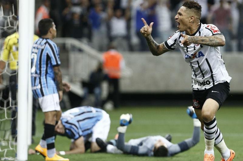 Felip&atilde;o reclamou novamente da arbitragem ap&oacute;s derrota