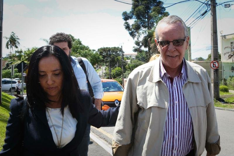 Irm&atilde;o do ex-ministro das Cidades, Adarico Negromonte se apresentou em Curitiba