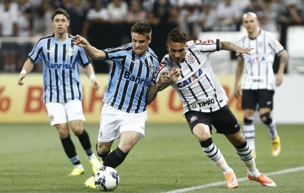Derrota para o Corinthians complicou situa&ccedil;&atilde;o do Gr&ecirc;mio na briga por G4