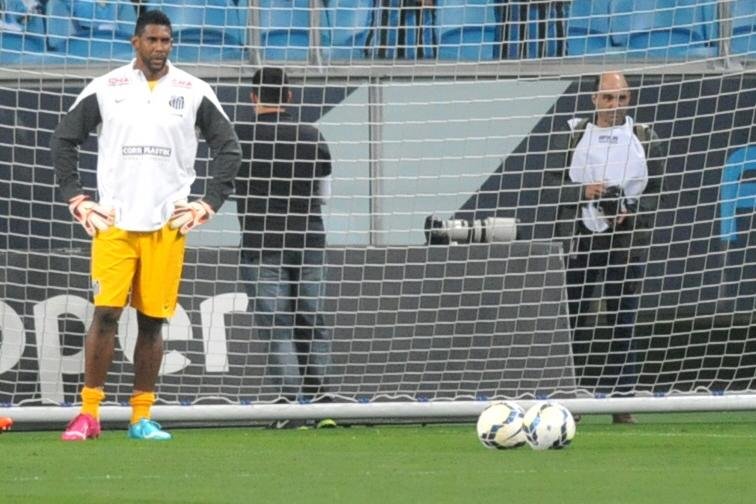 Goleiro Aranha foi alvo de xingamentos racistas na Arena