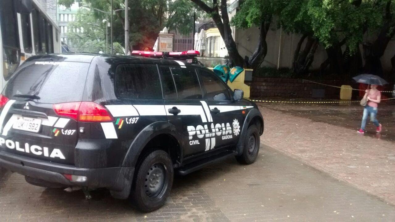 Corpo foi localizado no Largo Gl&ecirc;nio Peres