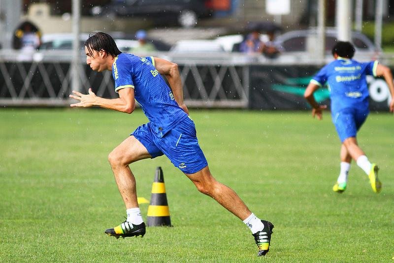 Geromel lamenta erros do Gr&ecirc;mio nas duas &uacute;ltimas derrotas