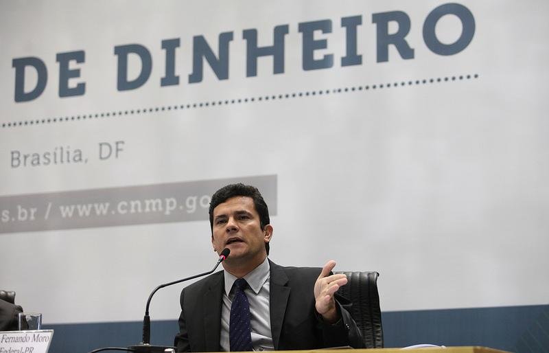 Juiz S&eacute;rgio Moro determinou o bloqueio das contas dos investigados e empresas envolvidas