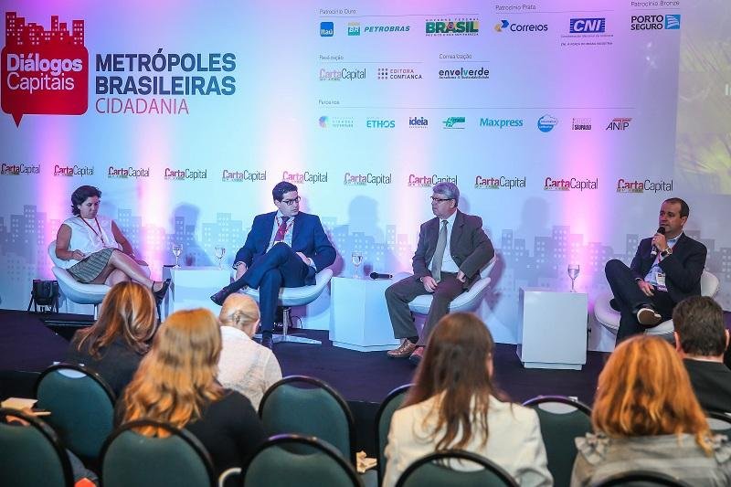 constru&ccedil;&atilde;o de cidades melhores foi pauta do semin&aacute;rio Di&aacute;logos Capitais 