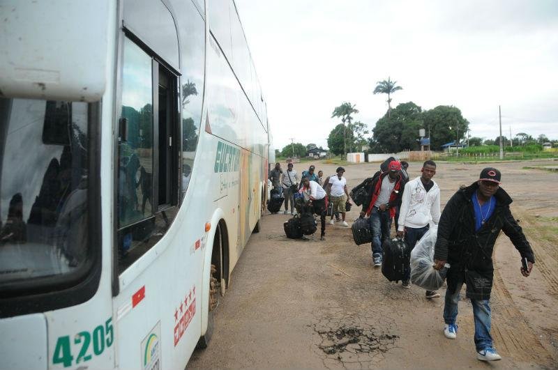 Haitianos sa&iacute;ram do Acre no in&iacute;cio da semana