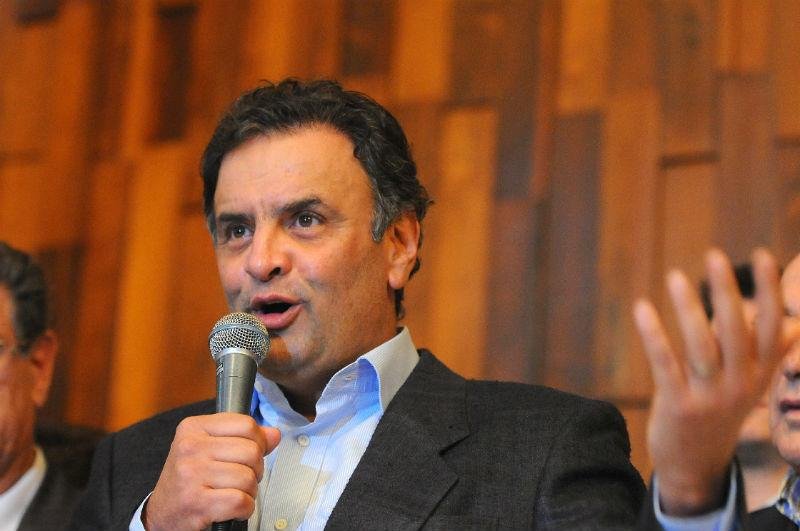 A&eacute;cio Neves considerou a escolha uma tentativa de acalmar o mercado financeiro
