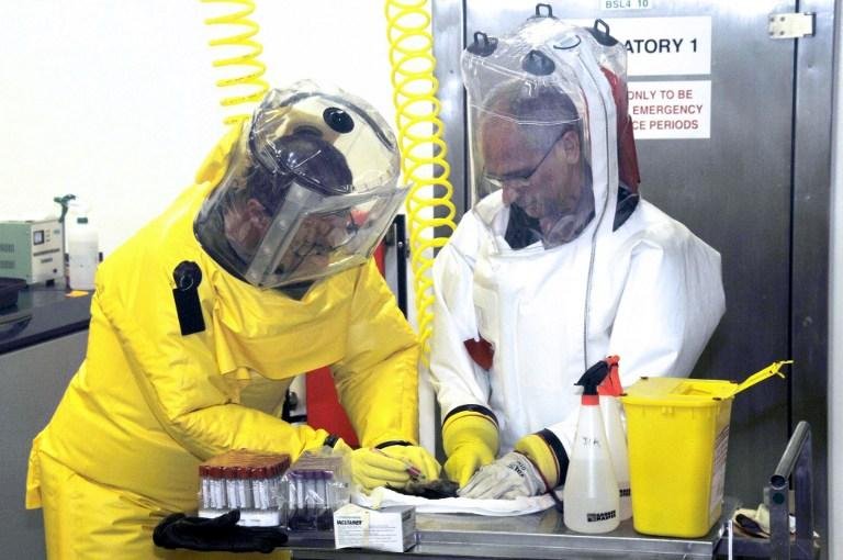 Transmiss&atilde;o de ebola por esperma &eacute; poss&iacute;vel at&eacute; 82 dias depois da cura
