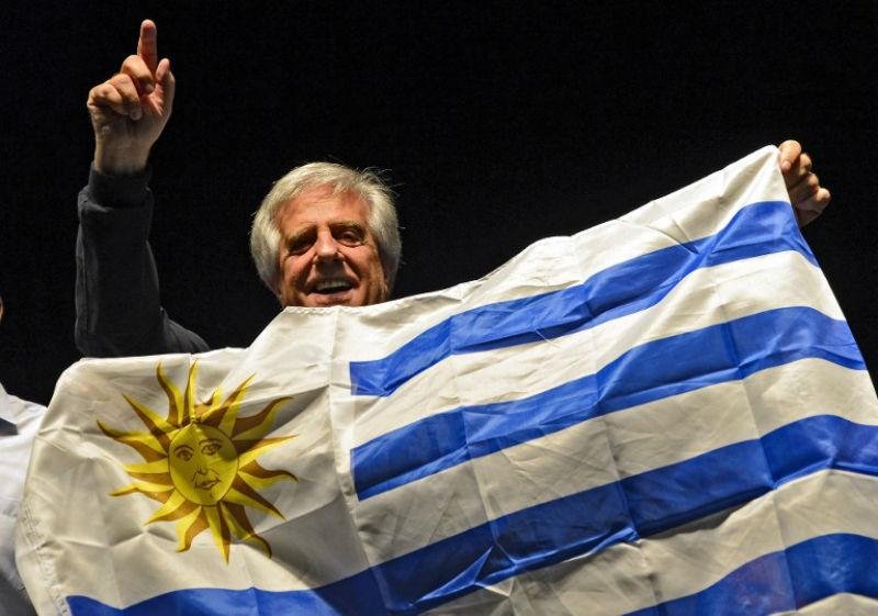 Tabar&eacute; V&aacute;zquez deve comandar o Uruguai