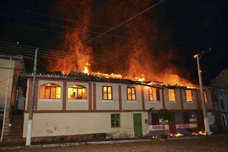 Pr&eacute;dio fica pr&oacute;ximo &agrave; Prefeitura Municipal, no bairro Cidade Baixa