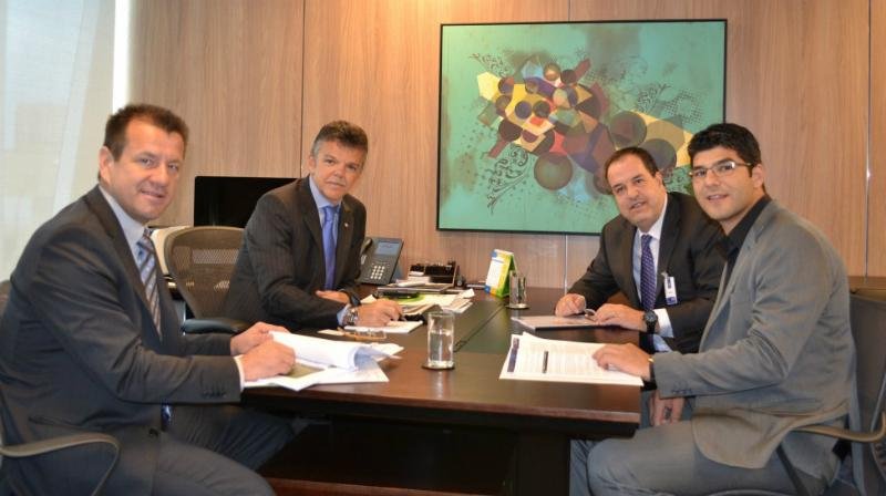 T&eacute;cnico e coordenador da Sele&ccedil;&atilde;o se reuniram nesta quinta-feira na sede da CBF