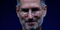 Steve Jobs dá depoimento póstumo em julgamento contra a Apple 