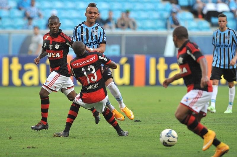 Gr&ecirc;mio tentou reverter o placar, mas n&atilde;o conseguiu