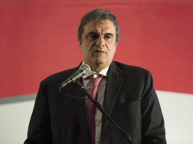 Cardozo afirma que n&atilde;o h&aacute; ind&iacute;cios contra presidente e diretores da Petrobras