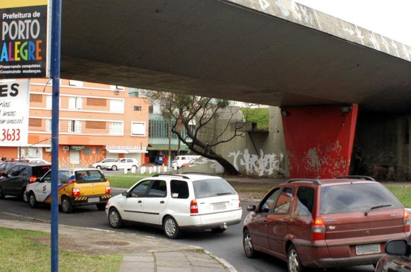 Trecho da Borges de Medeiros ficar&aacute; interrompido para fluxo de ve&iacute;culos