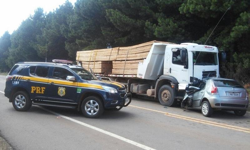 Acidente deixa dois mortos em S&atilde;o Jos&eacute; dos Ausentes
