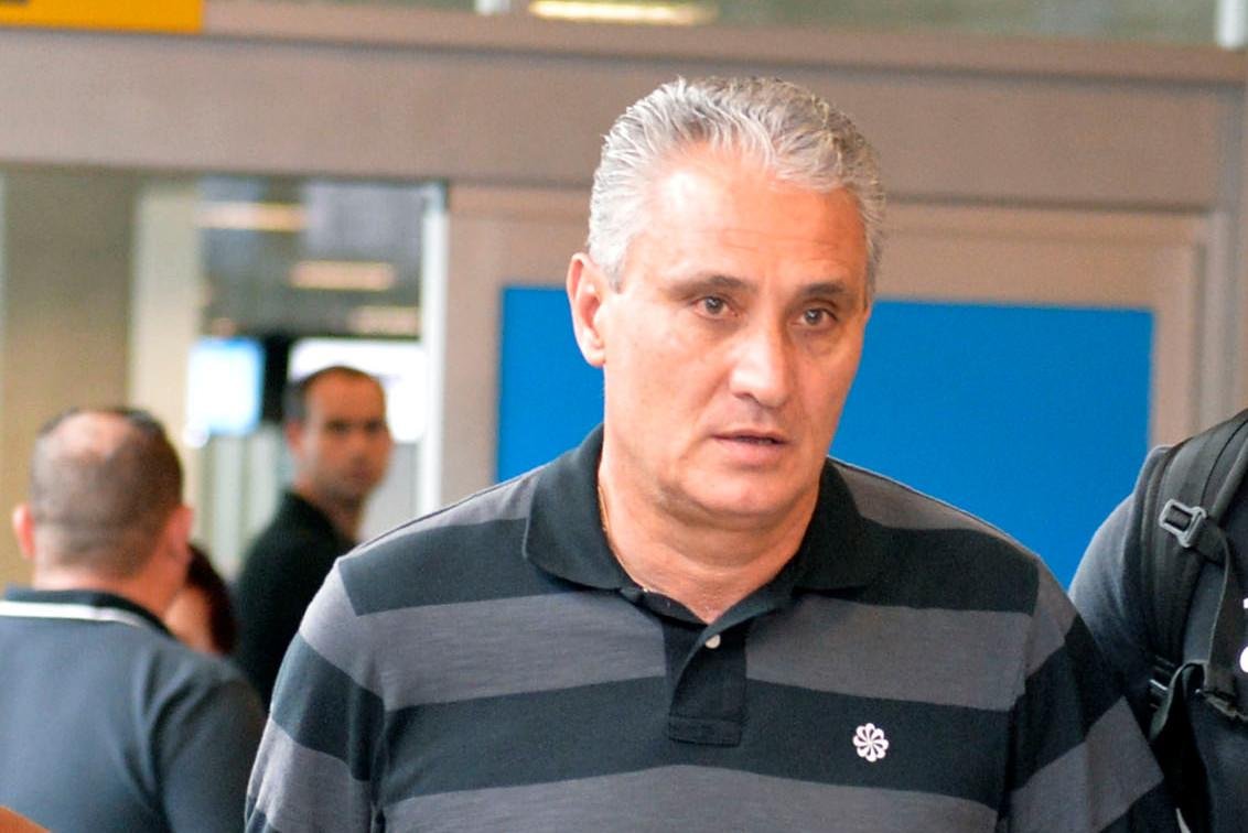 Treinador diz que ficou feliz com desejo de Piffero de contar com seu trabalho