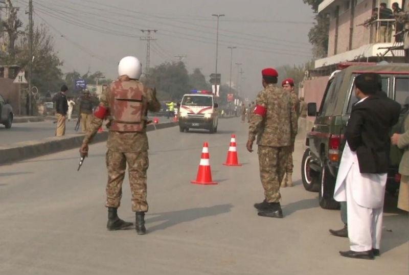Atentado do Talib&atilde; atingiu institui&ccedil;&atilde;o para filhos de militares em Peshawar 