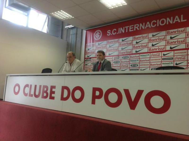 Vitorio Piffero anunciou Luiz Fernando Costa como novo vice de futebol