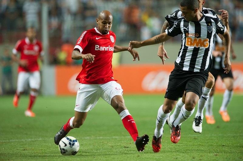 Wellington Silva ainda espera por defini&ccedil;&atilde;o do futuro no Inter