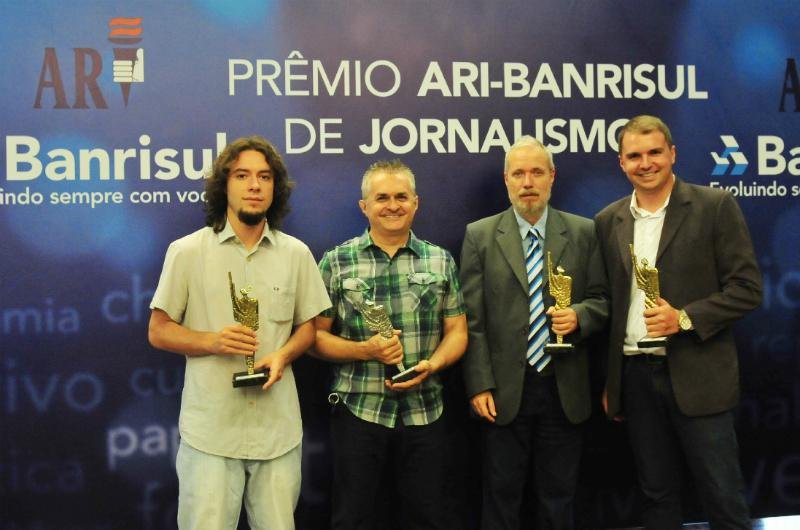 Grupo Record RS recebeu ontem quatro pr&ecirc;mios ARI de Jornalismo 2014