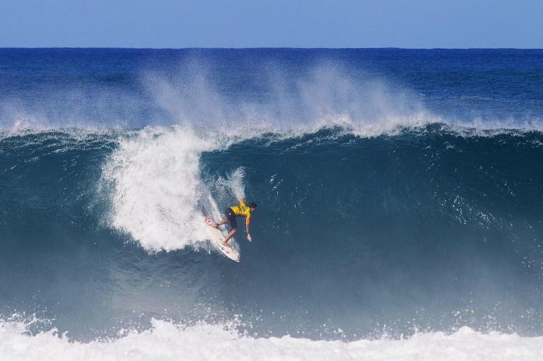 Com a vit&oacute;ria de Medina na terceira fase, Kelly Slater, que conquistou 11 t&iacute;tulos, est&aacute; fora da disputa pelo t&iacute;tulo da temporada