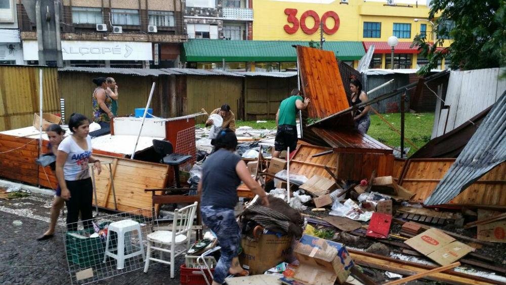 Diversos locais da cidade foram atingidos