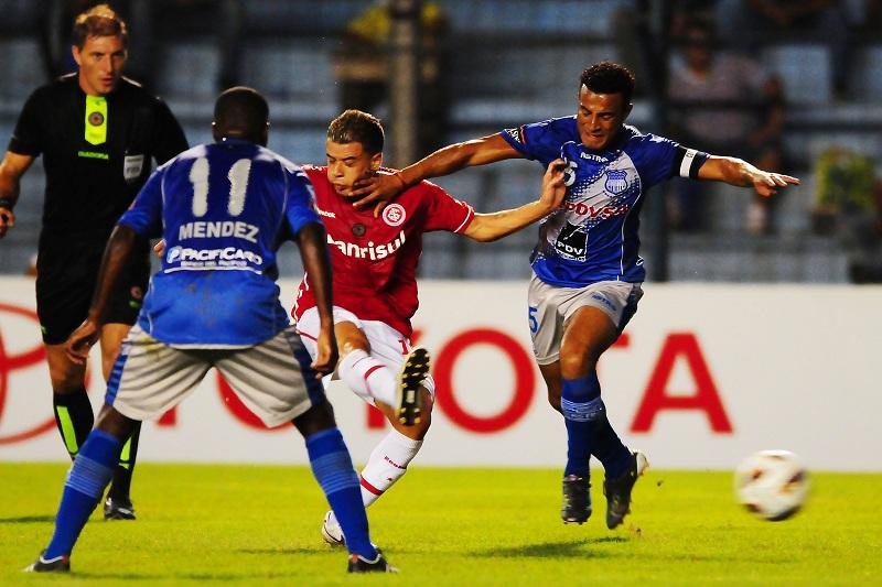 Inter e Emelec j&aacute; se enfrentaram seis vezes em Libertadores