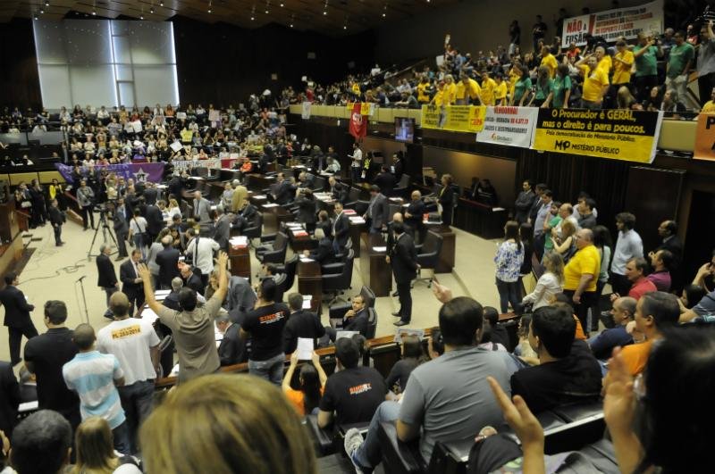 Estabelecimento da regra aconteceu durante a sess&atilde;o extraordin&aacute;ria de vota&ccedil;&atilde;o