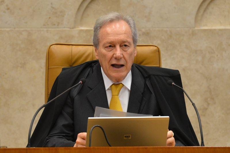 Lewandowski entendeu que pedido s&oacute; pode ser analisado ap&oacute;s julgamento do m&eacute;rito de outro habeas corpus