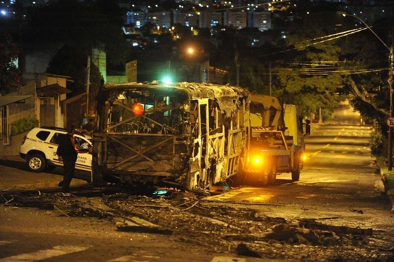 Patrulhas da BM prenderam cinco em flagrante por tr&aacute;fico nesta ter&ccedil;a-feira