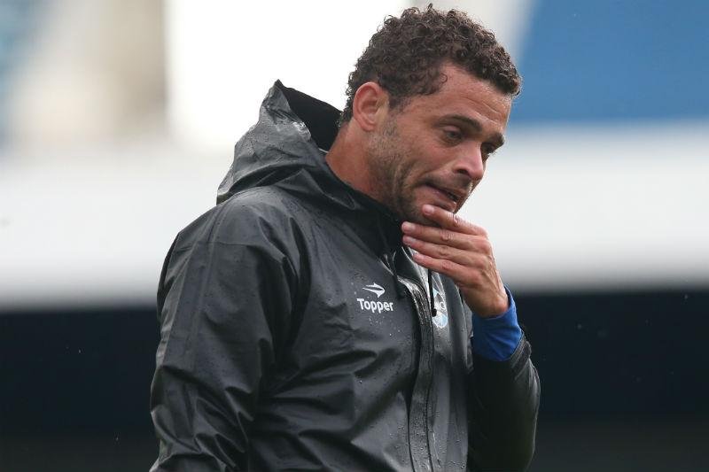 Edinho est&aacute; fora dos planos do Gr&ecirc;mio para 2015 