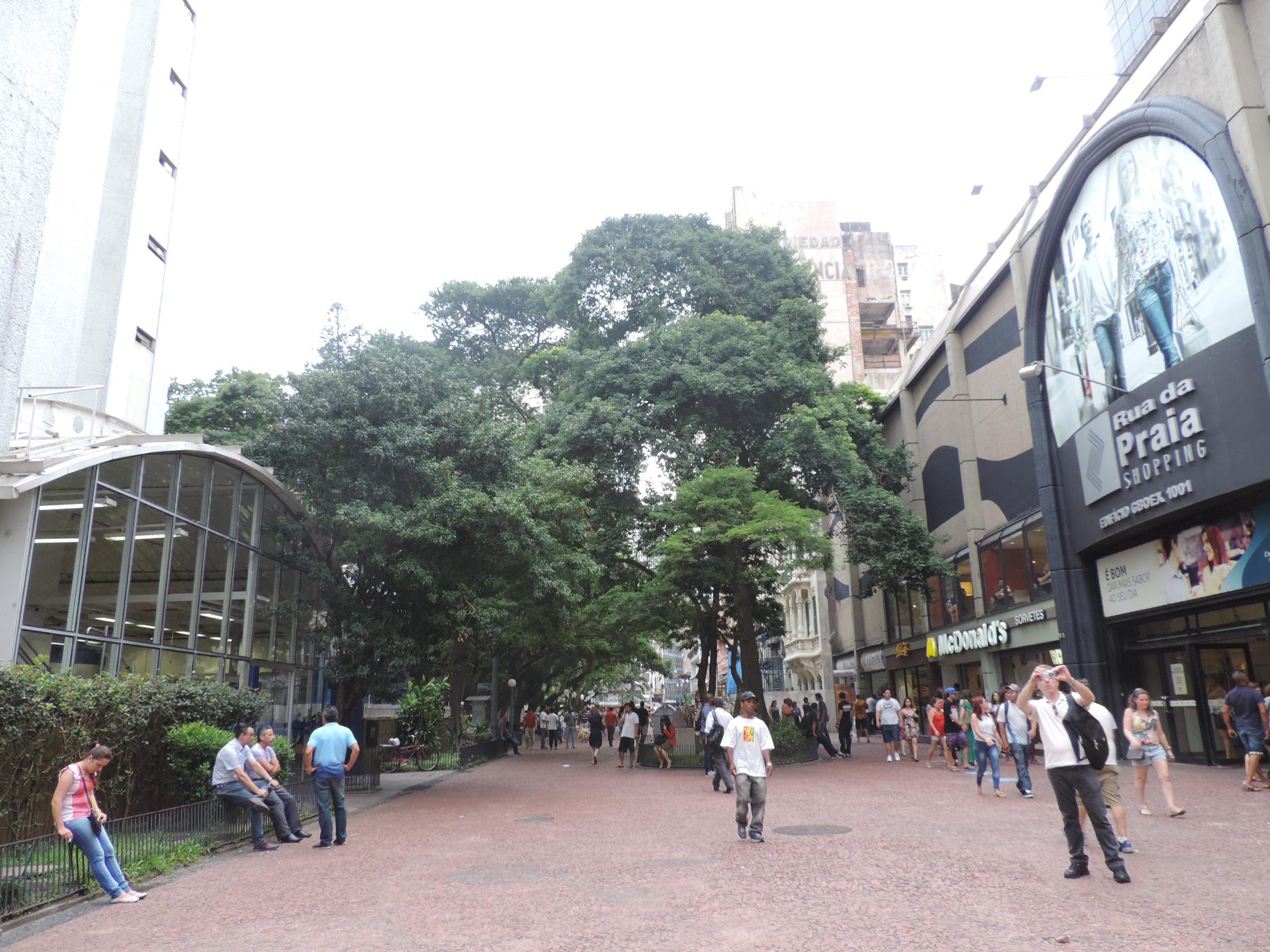 H&aacute; risco de pancadas fortes em Porto Alegre e no Litoral Norte
