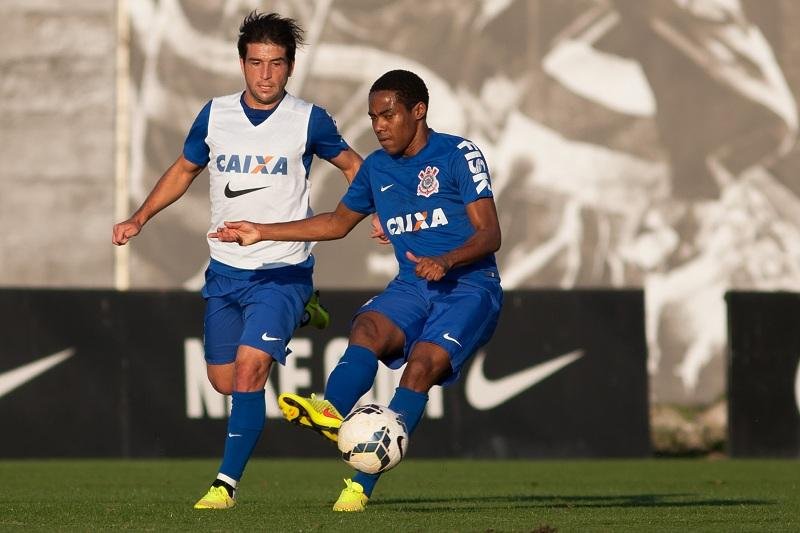 Empres&aacute;rio revela desejo de Lodeiro de trocar Corinthians por Boca