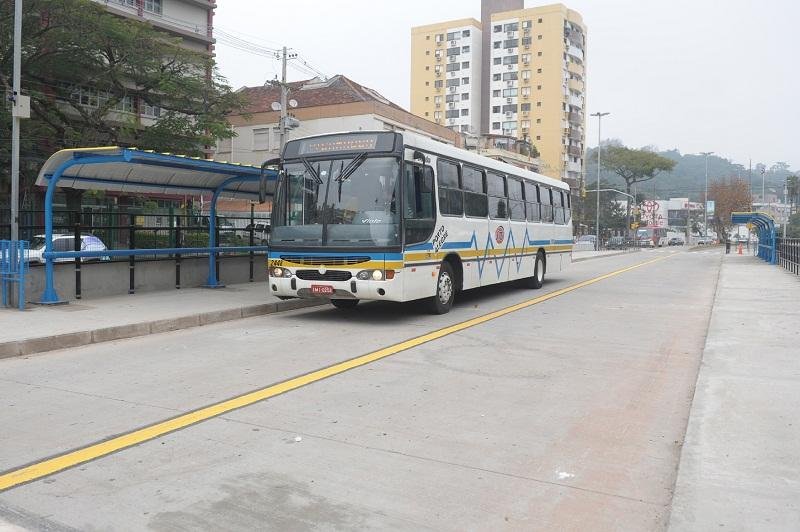 Atropelamento em corredores de &ocirc;nibus caem na Capital