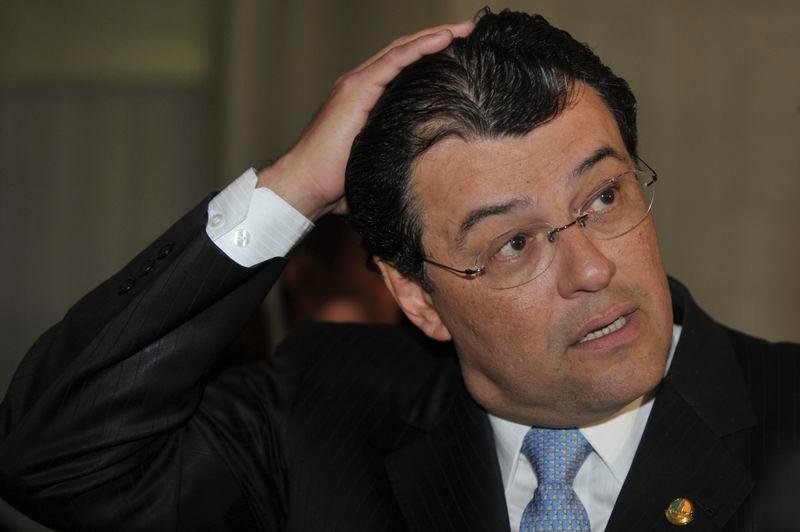 Eduardo Braga vira ministro e deixa vaga no Senado para a mulher