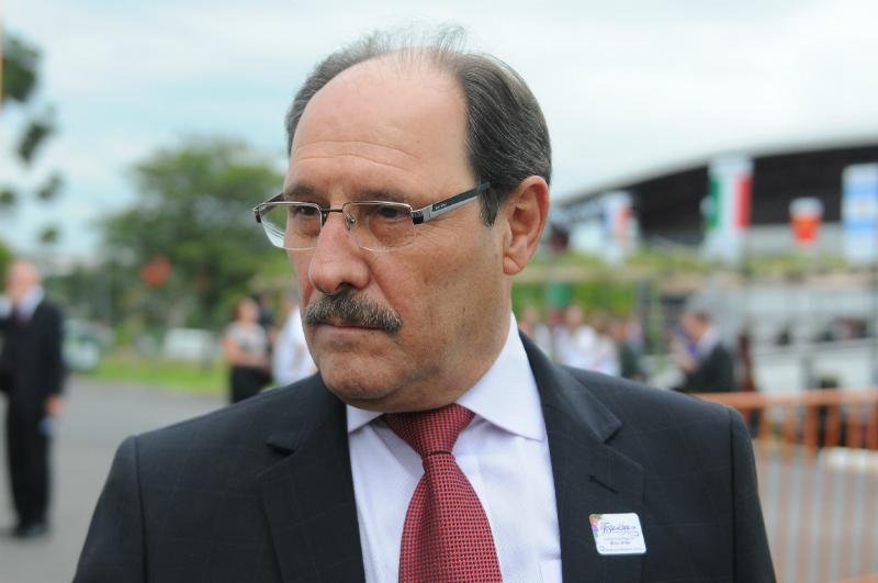 Sartori e secret&aacute;rios tomam posse nesta quinta