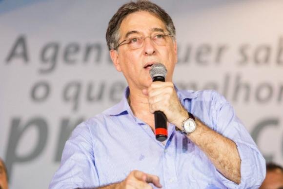 Fernando Pimentel promete governo participativo em Minas Gerais