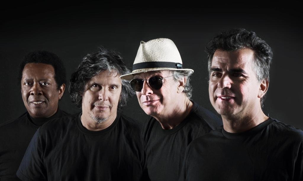 Reuni&atilde;o do quarteto vai resultar em outro CD e um DVD