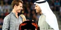 Djokovic desiste de final e Murray é campeão em Abu Dhabi