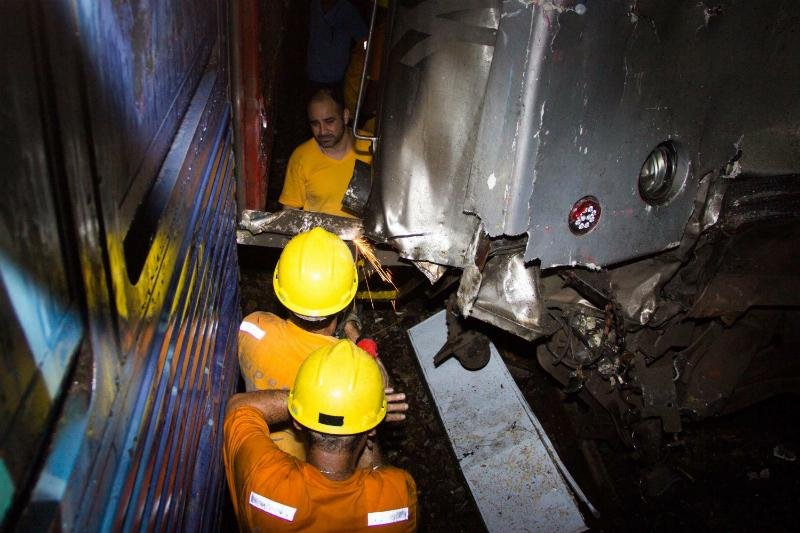 Acidente ocorreu no hor&aacute;rio de pico nessa segunda-feira